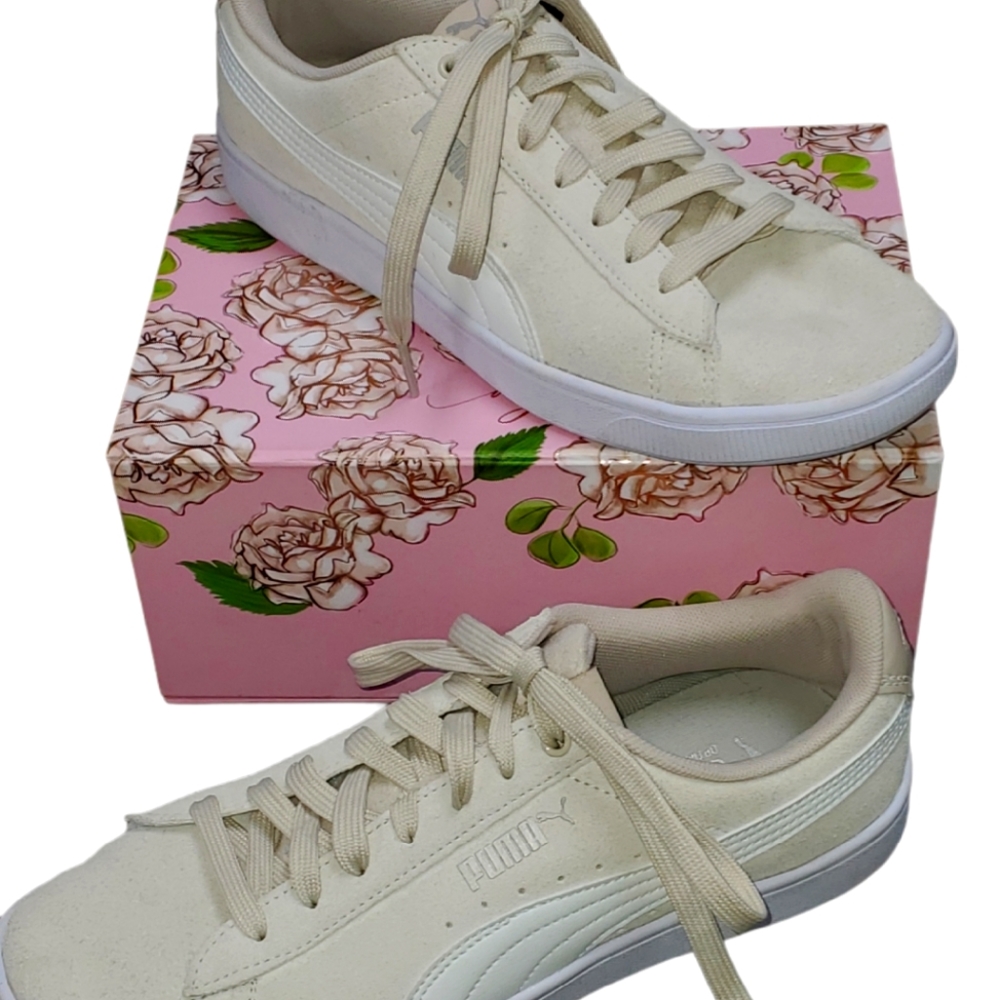 Puma Suede Sneakers